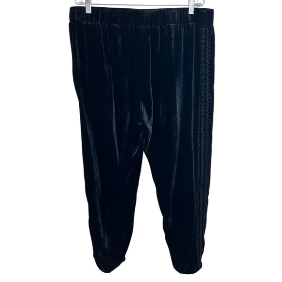 Johnny Was - Women’s Velvet Jogger Pants, Boho, Embroidered - Black, X-Large - Picture 4 of 17
